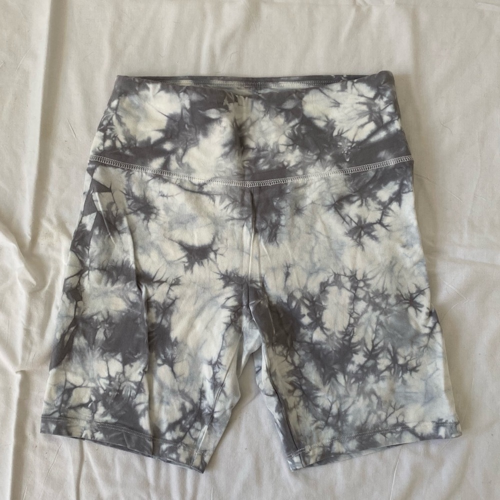 EUC- Colsie cotton tie dye biker shorts